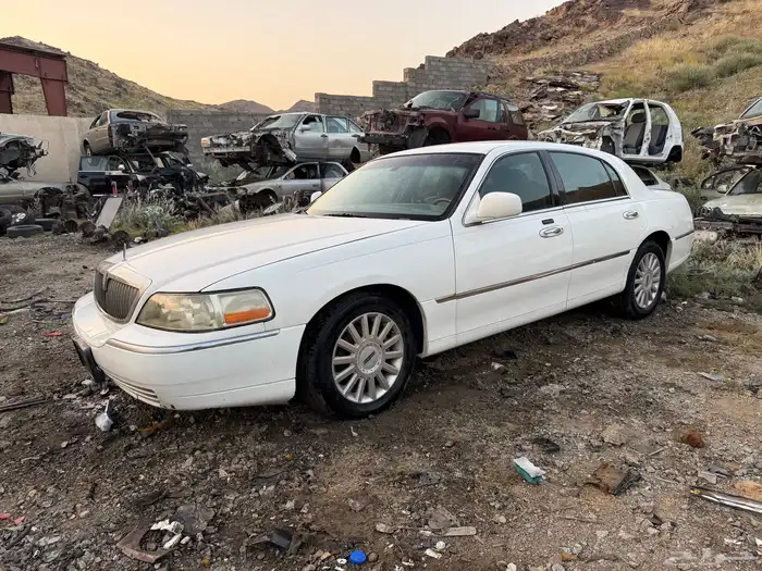 لينكون تاون كار 2005 تشليح قطع 11