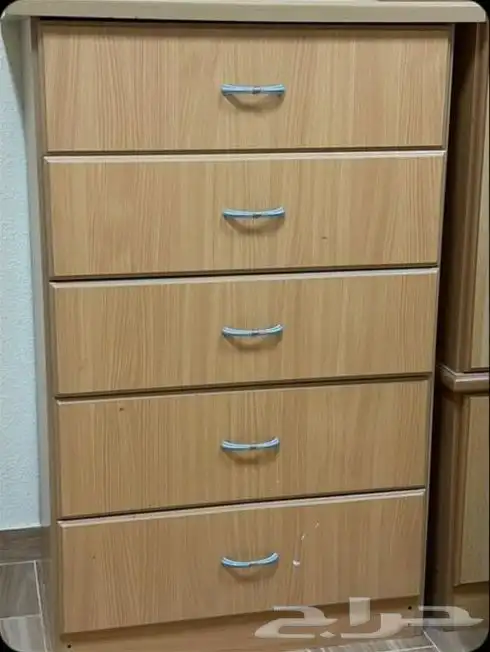 للبيع دولاب 0