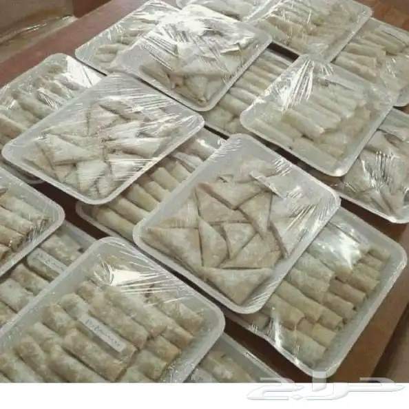 سمبوسه لحم غنم   لحم عجل   دجاج مفرزنه جاهزه للقلي 2