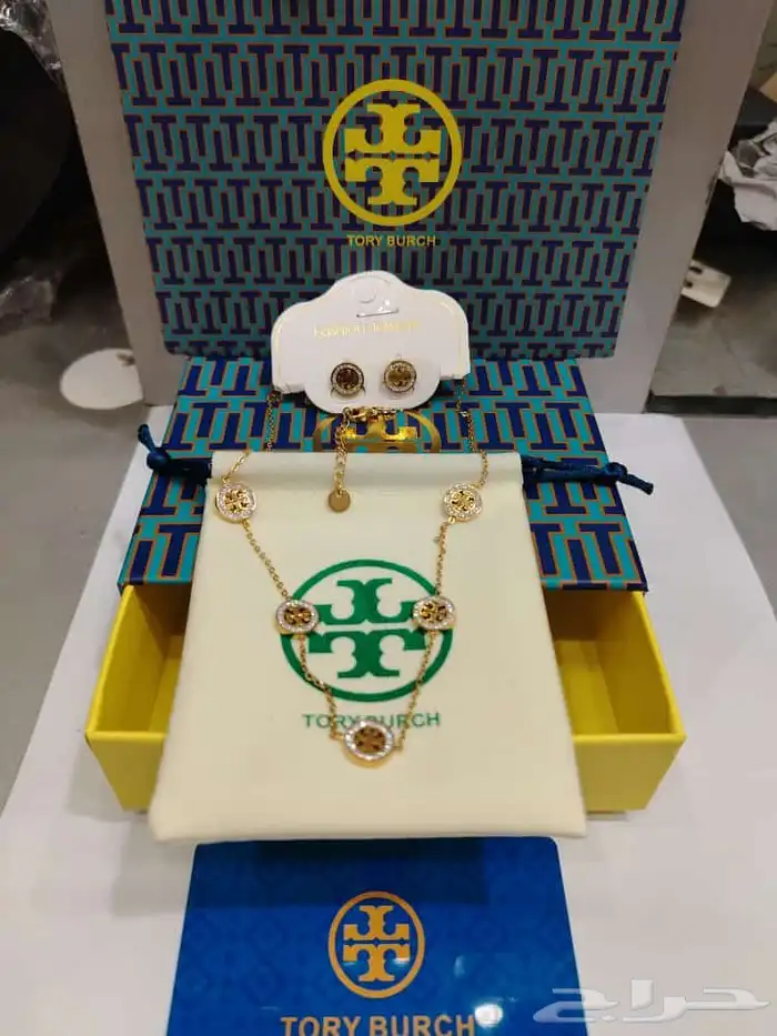 شنط كوتش ميو ميو توري بورش اشكال كثيره ومتنوعه 49