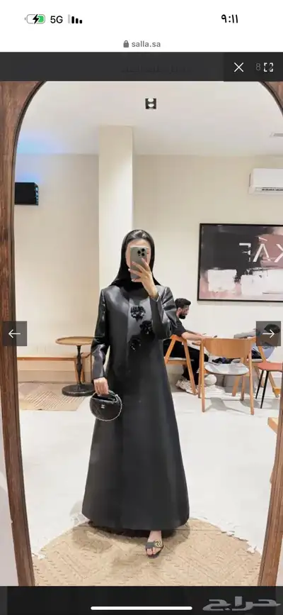 عبايه من مصممه Fooz.abaya 1