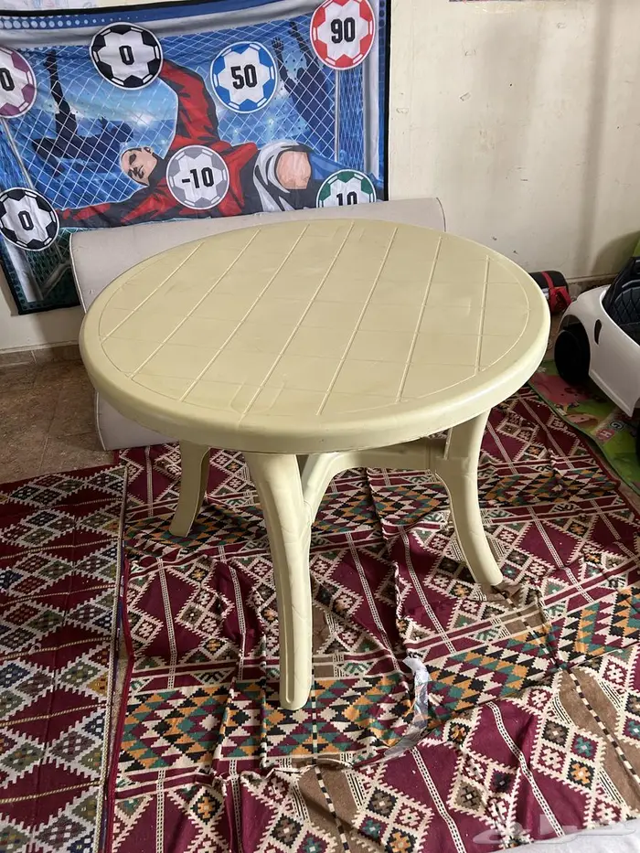طاولة  بلاستيك متينة جدا 0