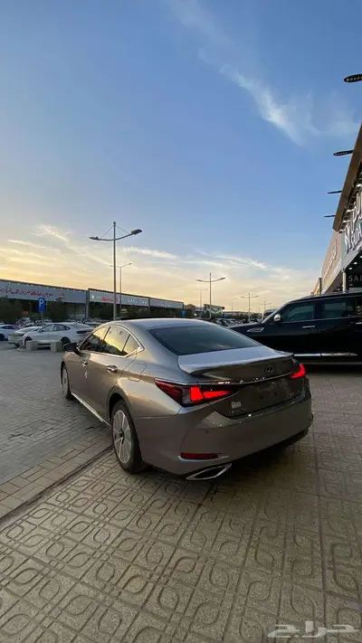 لكزس es350 ca 2024 بريمي كاش قسط ايجار منتهي بالتمليك 3