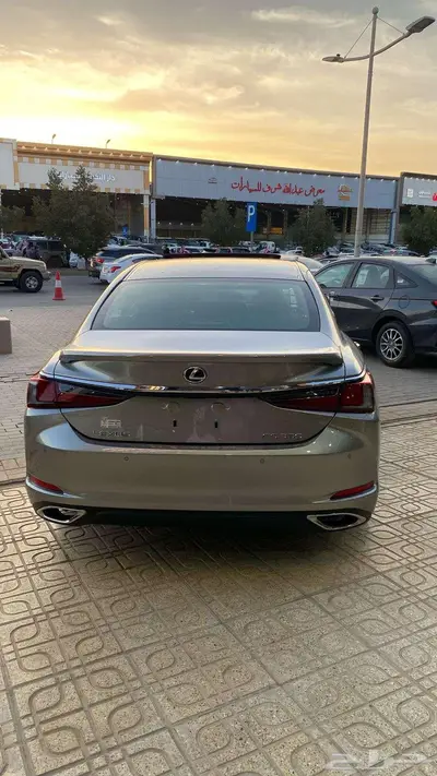 لكزس es350 ca 2024 بريمي كاش قسط ايجار منتهي بالتمليك 4