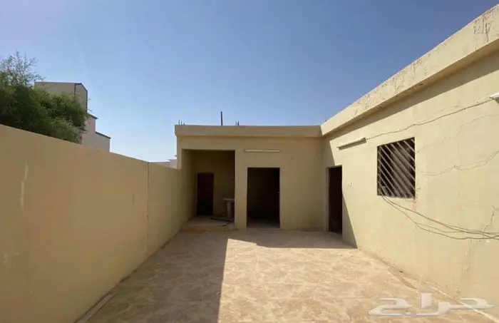 للبيع أرض مسورة بحي الحائر بالرياض 5