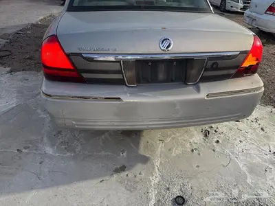 للبيع قطع غيار فورد 2011 1
