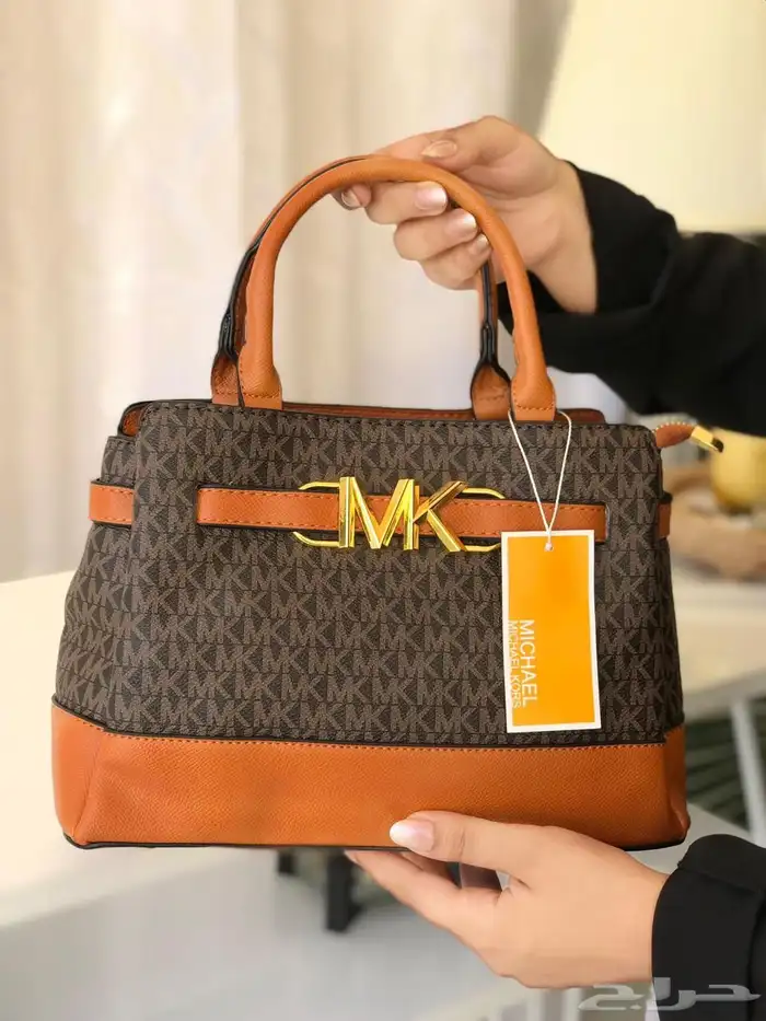 شنط كوتش ميو ميو توري بورش اشكال كثيره ومتنوعه 72