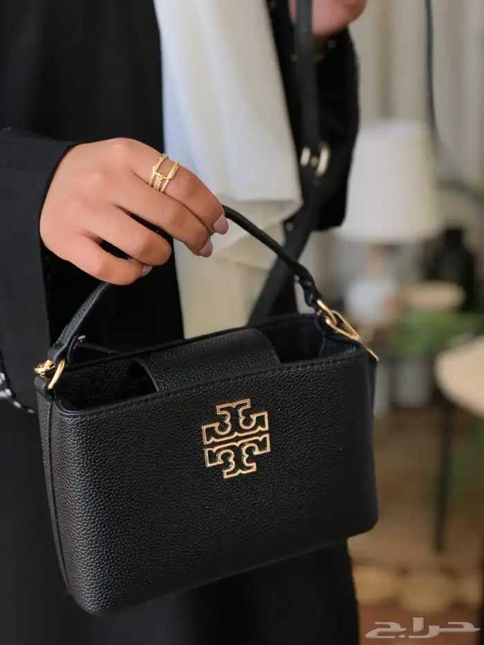 شنط كوتش ميو ميو توري بورش اشكال كثيره ومتنوعه 93