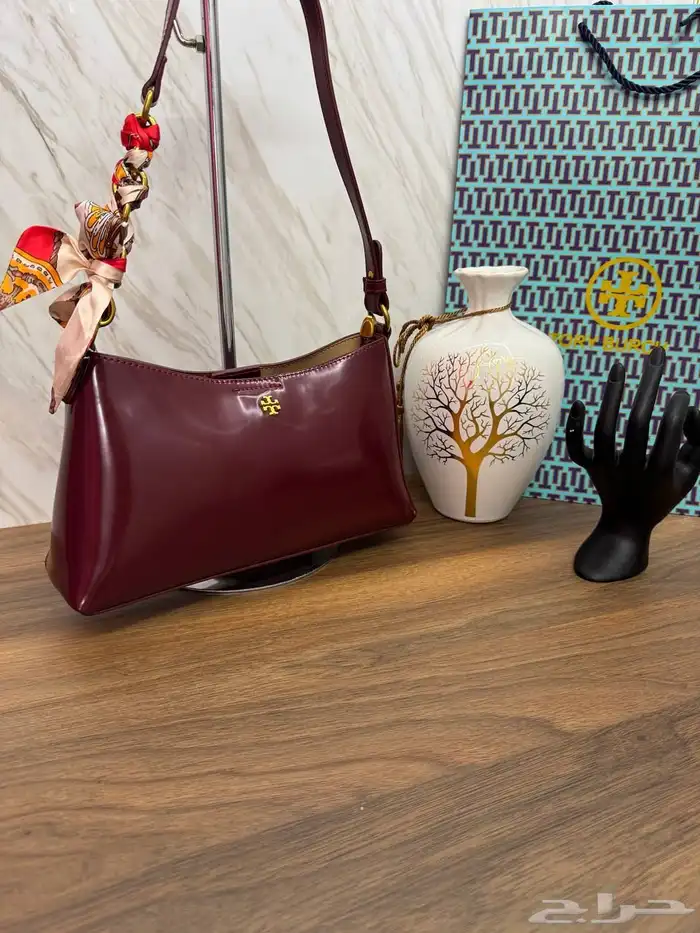 شنط كوتش ميو ميو توري بورش اشكال كثيره ومتنوعه 22