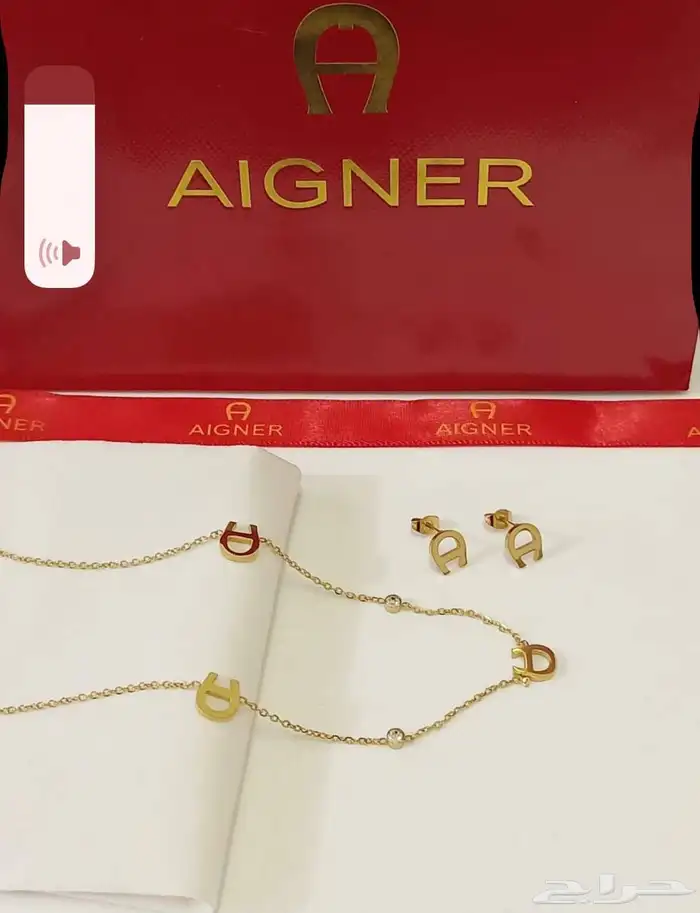 شنط كوتش ميو ميو توري بورش اشكال كثيره ومتنوعه 21