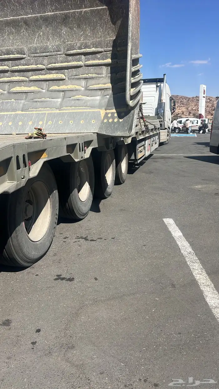 لوابد لنقل المعدات 1