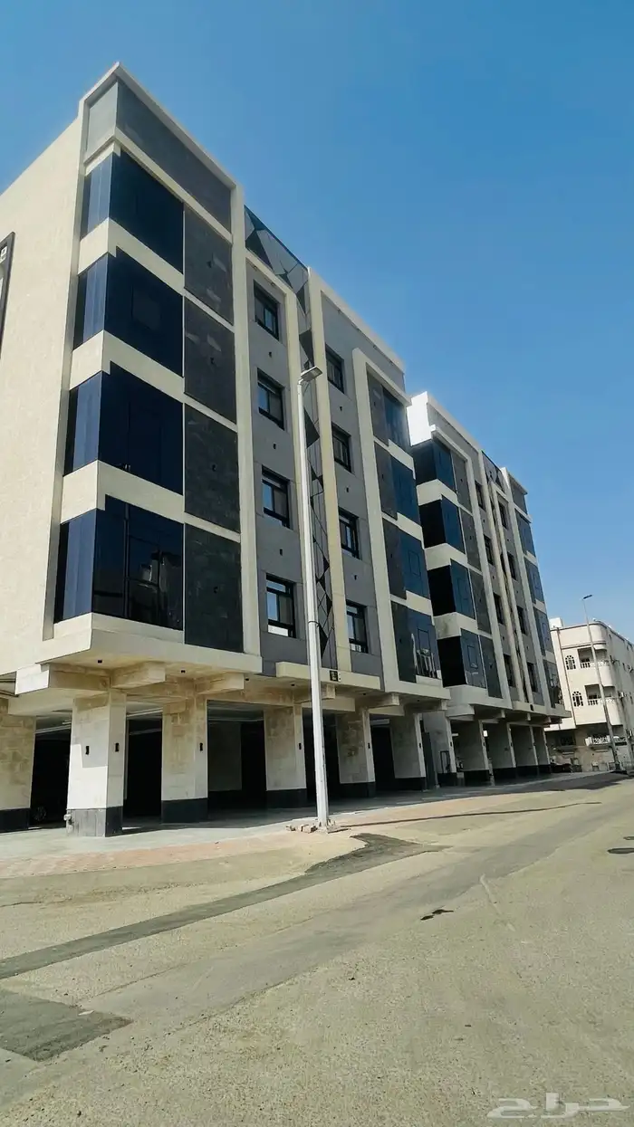 شبابيك وابواب المنيوم واجهات زجاج وكلادينج 5