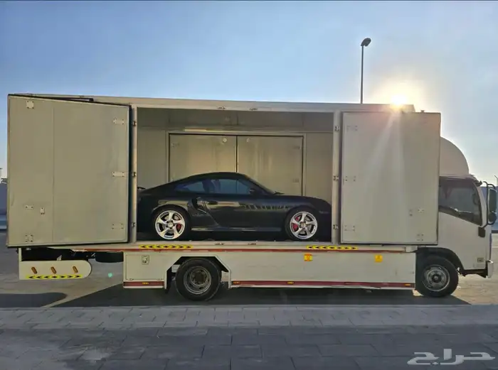 سطحه من الرياض إلى دبي وبلعكس 3