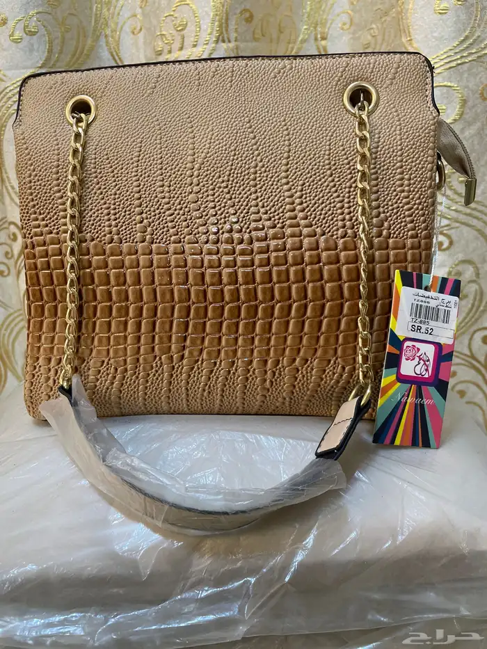 شنطة نسائية للبيع 0