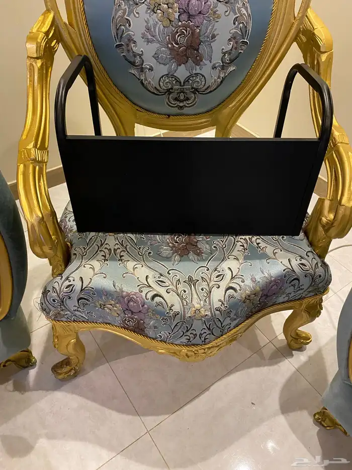 ستاند للبيع وصانعة التويست70 1