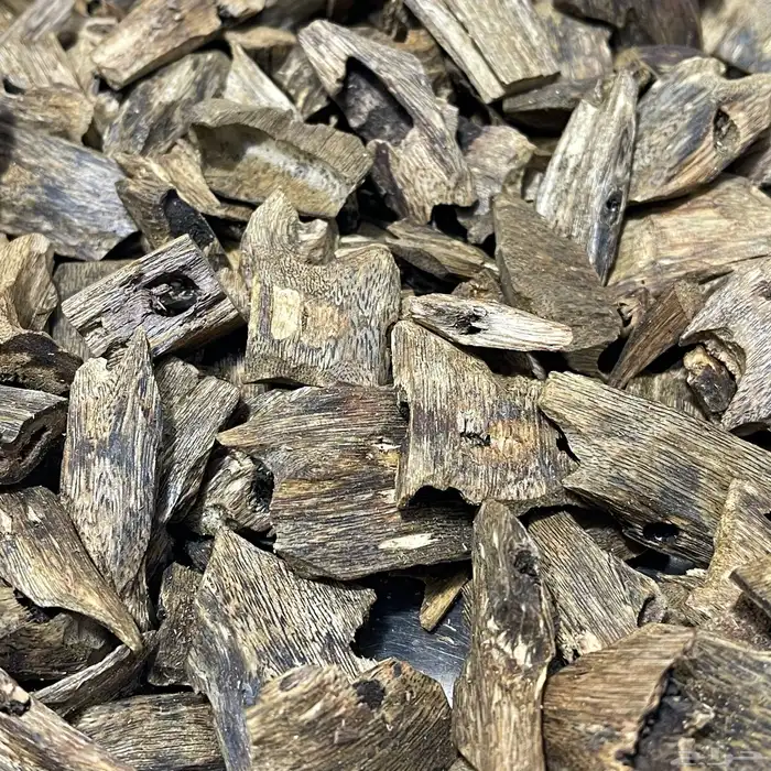 عود صيني طبيعي جميل الرائحة والسعر جميل 1
