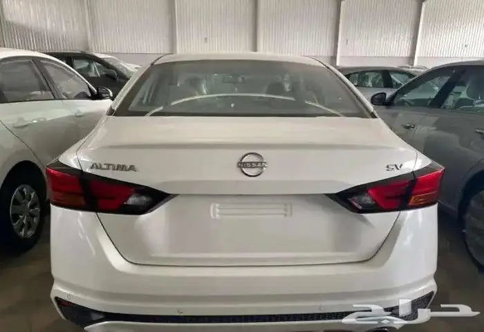 نيسان التيما SV نص فل 2025 19