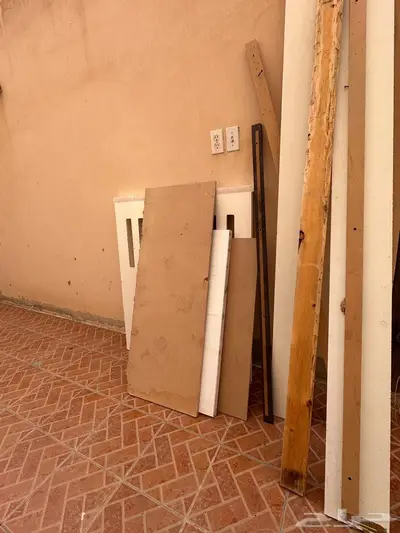 قطع خشب لسرير 0
