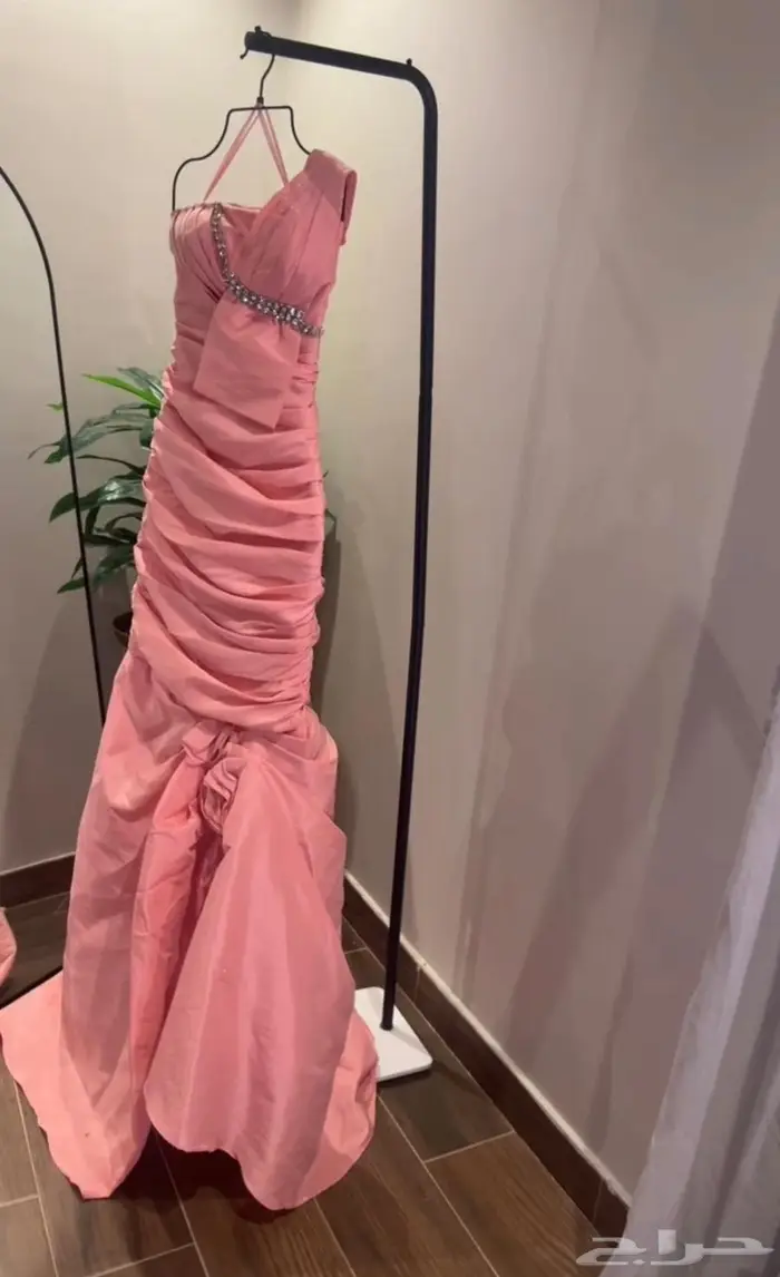 فساتين 2