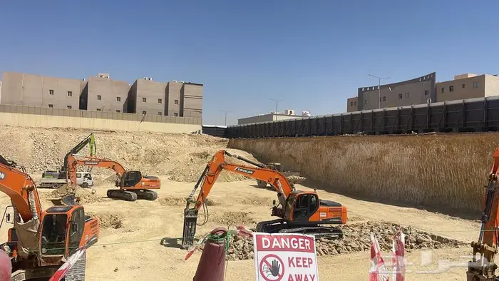 بوكلينات حديثه للإيجار سواقين محترفين وسيفتي كامل 6
