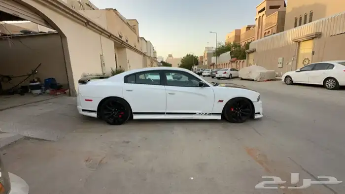 تشاجر دوج srt 1