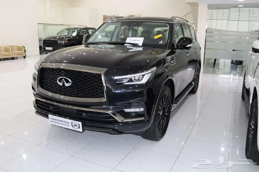 انفينتي QX80 LUX SENSORY بلاك اديشن 2024 2