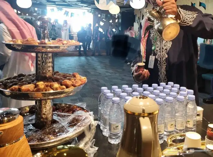 تأجير وتنظيم المناسبات طاولات ستاندات كراسي سجادضيافه بوفيه 22