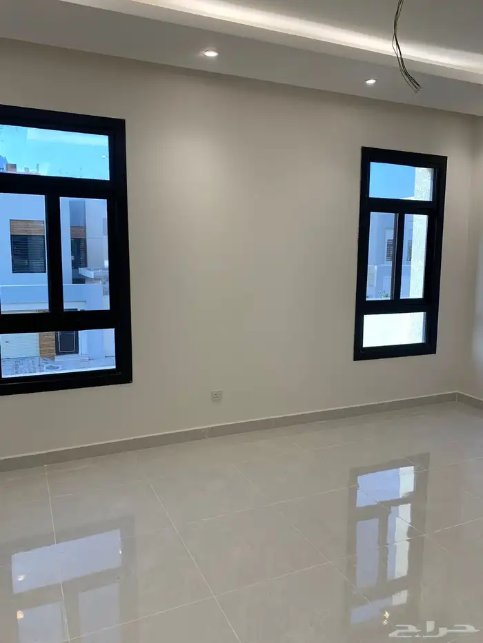 للايجار فيلا فاخرة مؤثثة مكيفات ومطبخ المشرقية الجنادرية 8