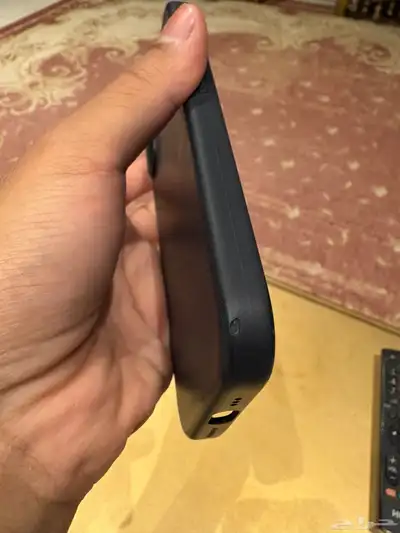 كفر ايفون 16 اسود 2