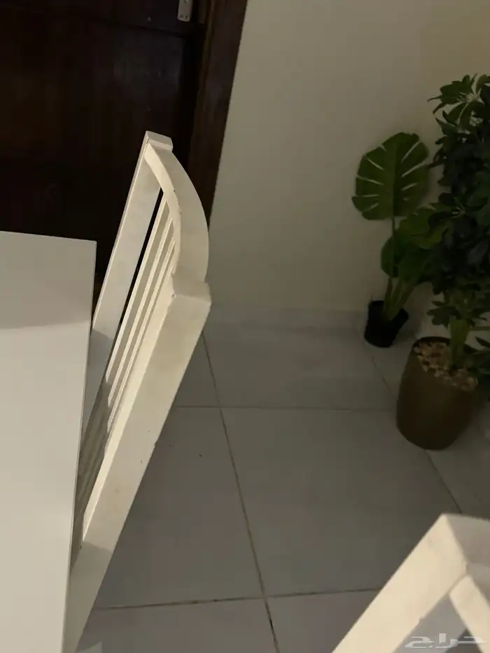 طاولة طعام 6
