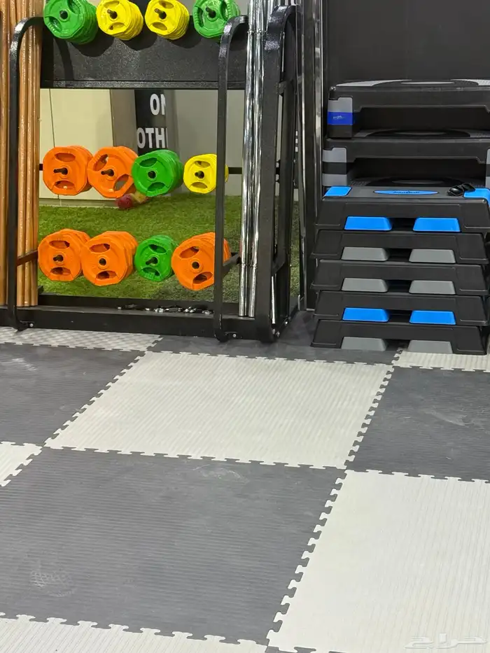 نادي جيم رياضي اجهزة رياضية أرضيات كروس فيت لياقة حديد 13