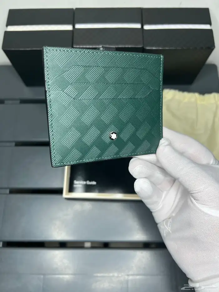 محافظ Mont Blank الأصلية والجديدة 2