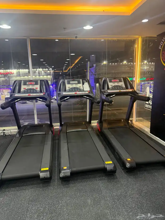 نادي جيم رياضي اجهزة رياضية أرضيات كروس فيت لياقة حديد 2