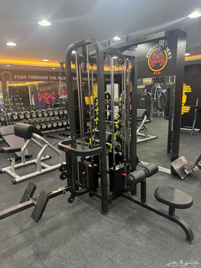 نادي جيم رياضي اجهزة رياضية أرضيات كروس فيت لياقة حديد 9