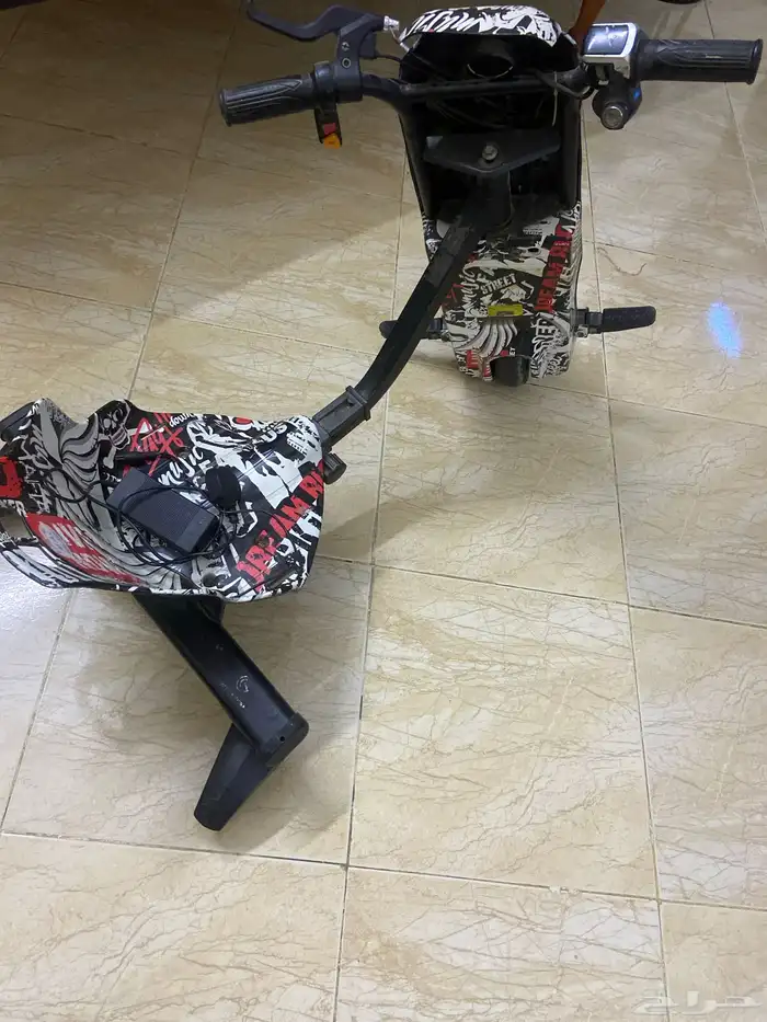 اسكوتر جديد لم يستخدم إلى مره واحده فقط 1