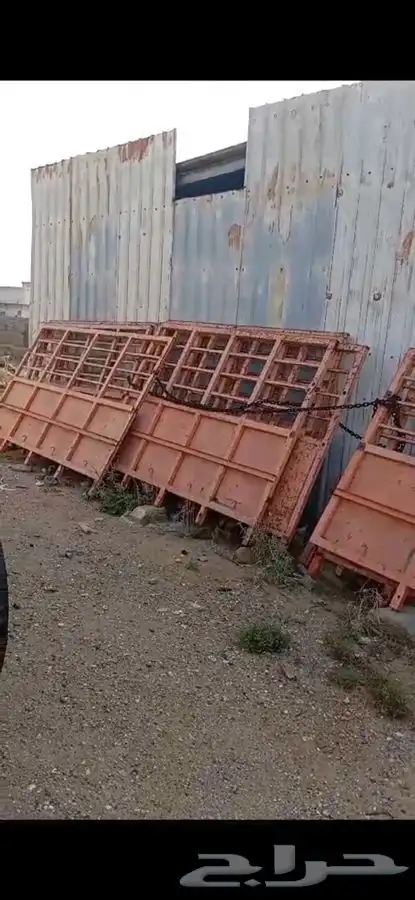 جوانب نظيفه سليمه من الكسور والصدا وما استخدمة كثير 0