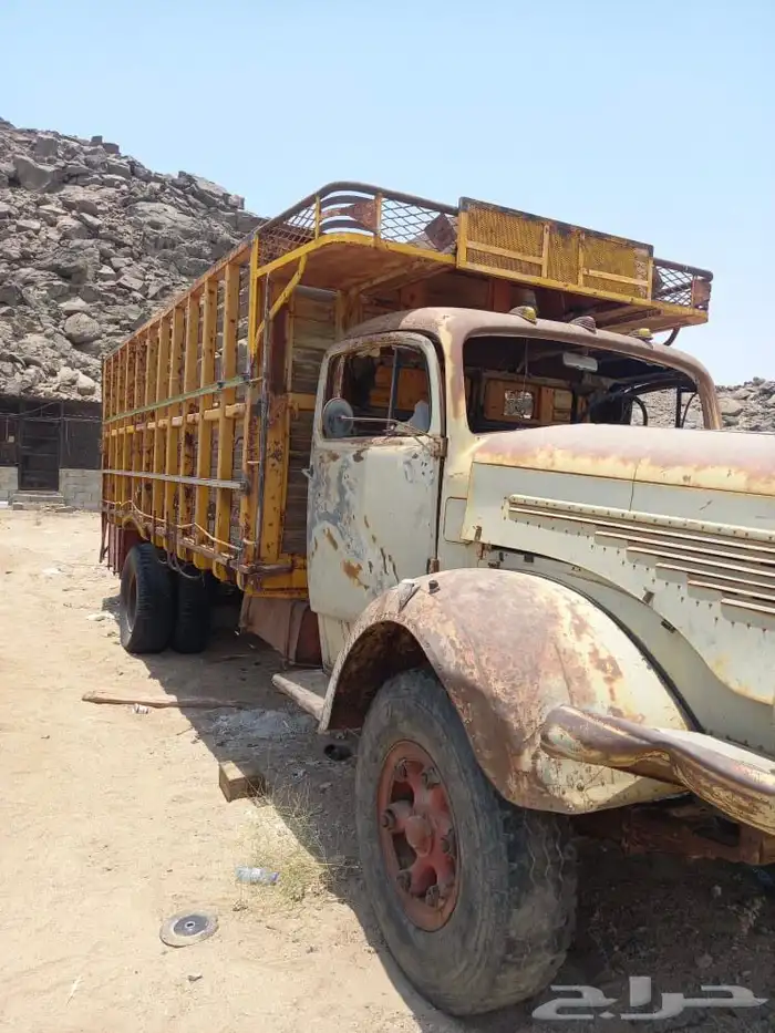 مرسيدس بوز قديم موديل 60 للبيع 2