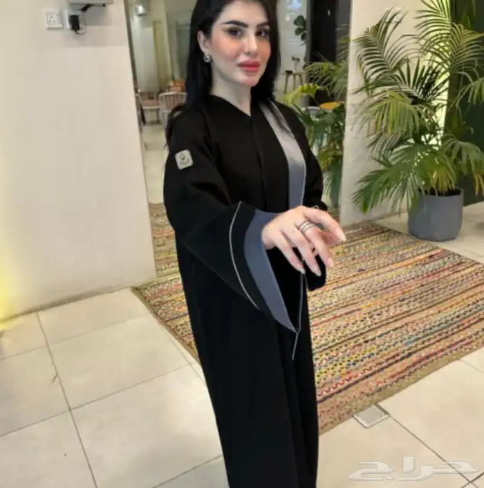 عبايات وتصميم حسب الطلب بسعر الجمله 2