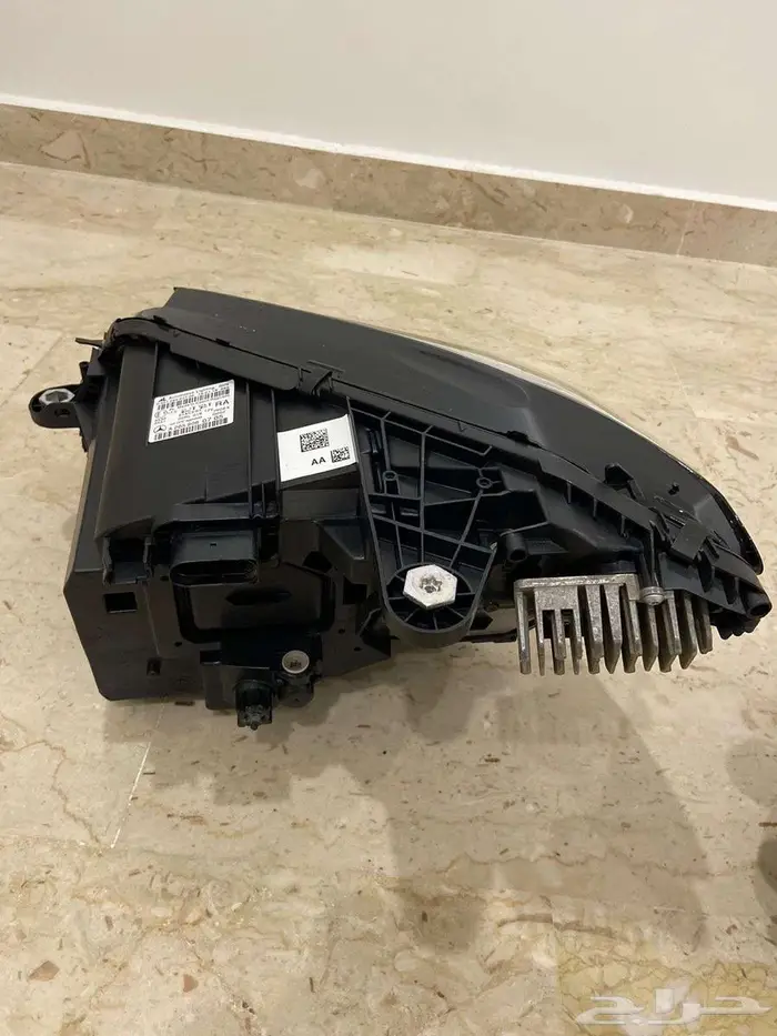 C-class headlight 2015-2018 أنوار مرسيدس امامي مستعمله 2