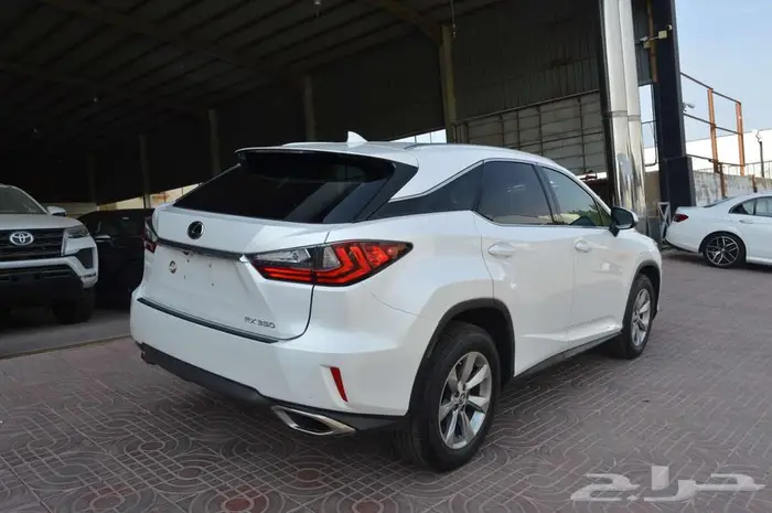 لكزس RX 350 موديل 2018 لوحة رقم مميز 7