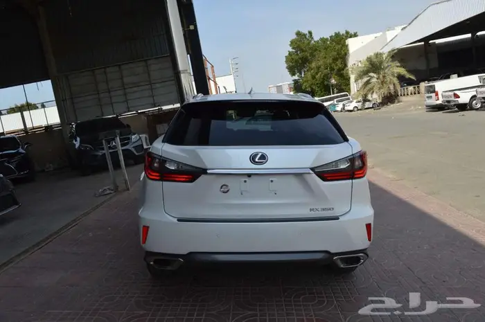 لكزس RX 350 موديل 2018 لوحة رقم مميز 4