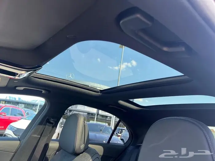 مرسيدس بنز C300 موديل 2023 3