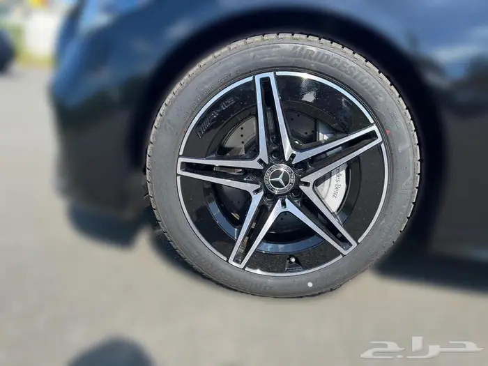 مرسيدس بنز C300 موديل 2023 4