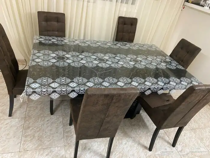 للبيع طاولة طعام 8 كراسي 0