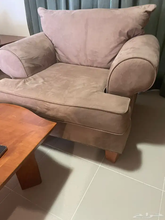 اثاث فندقي كامل للبيع يوجد كميه 9