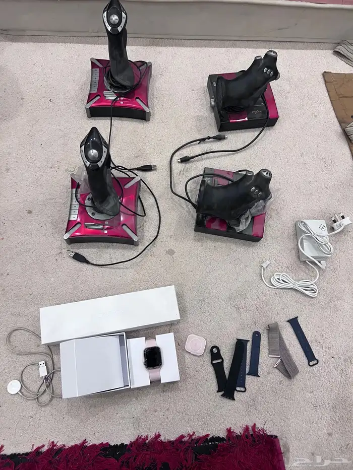 العاب شاشات سيارات وكواية وغسالة لزوليات وارضيات وعدة اغراض 13