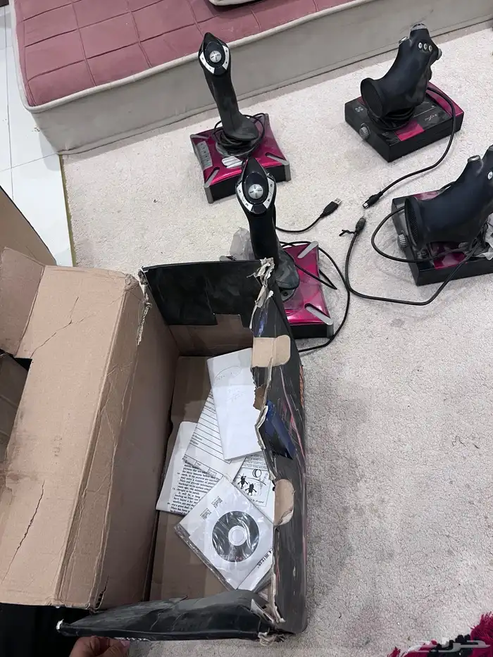 العاب شاشات سيارات وكواية وغسالة لزوليات وارضيات وعدة اغراض 15