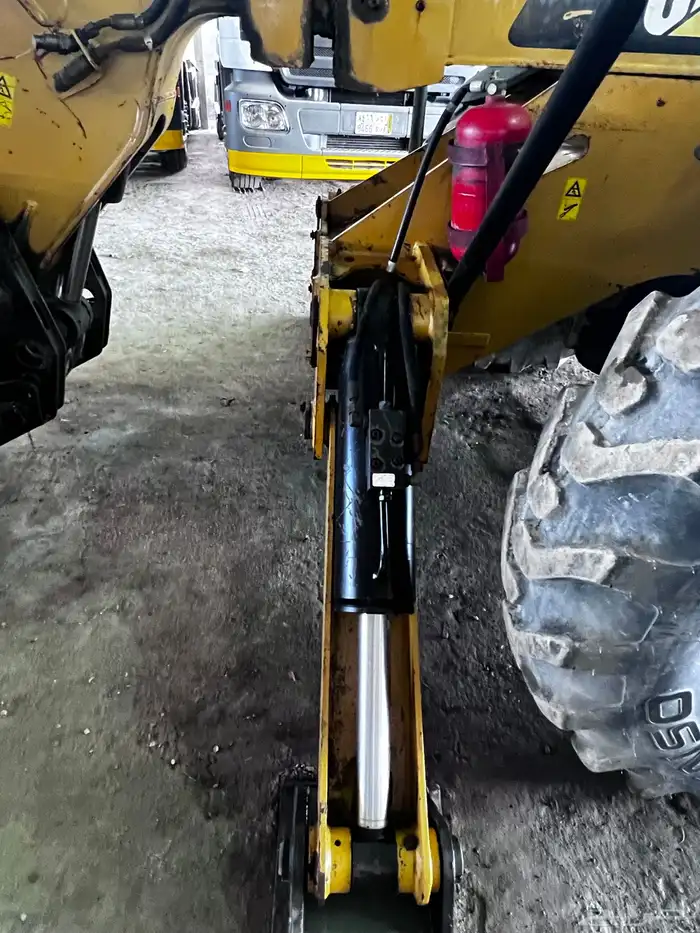 للبيع  أو للإيجار  تلسكوب 14 متر موديل 2011 4