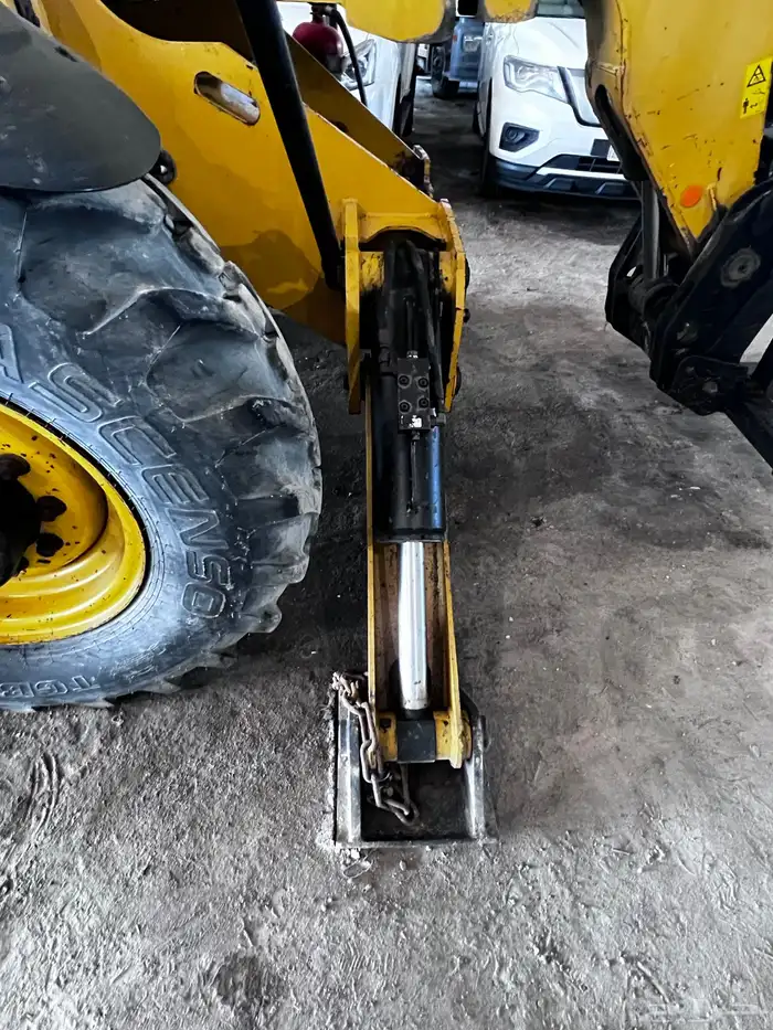 للبيع  أو للإيجار  تلسكوب 14 متر موديل 2011 12