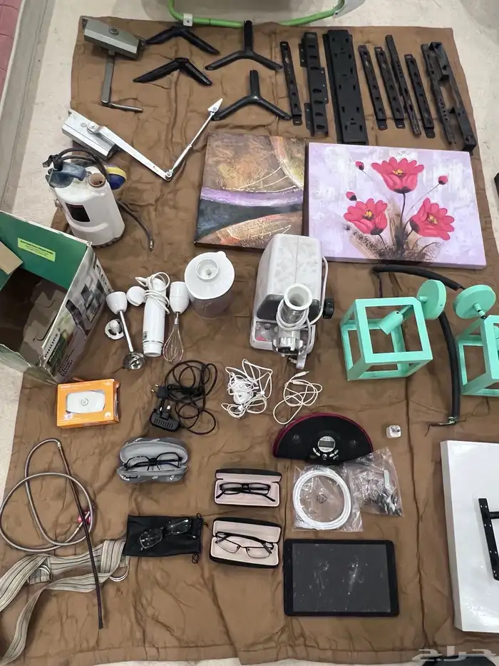 العاب شاشات سيارات وكواية وغسالة لزوليات وارضيات وعدة اغراض 8